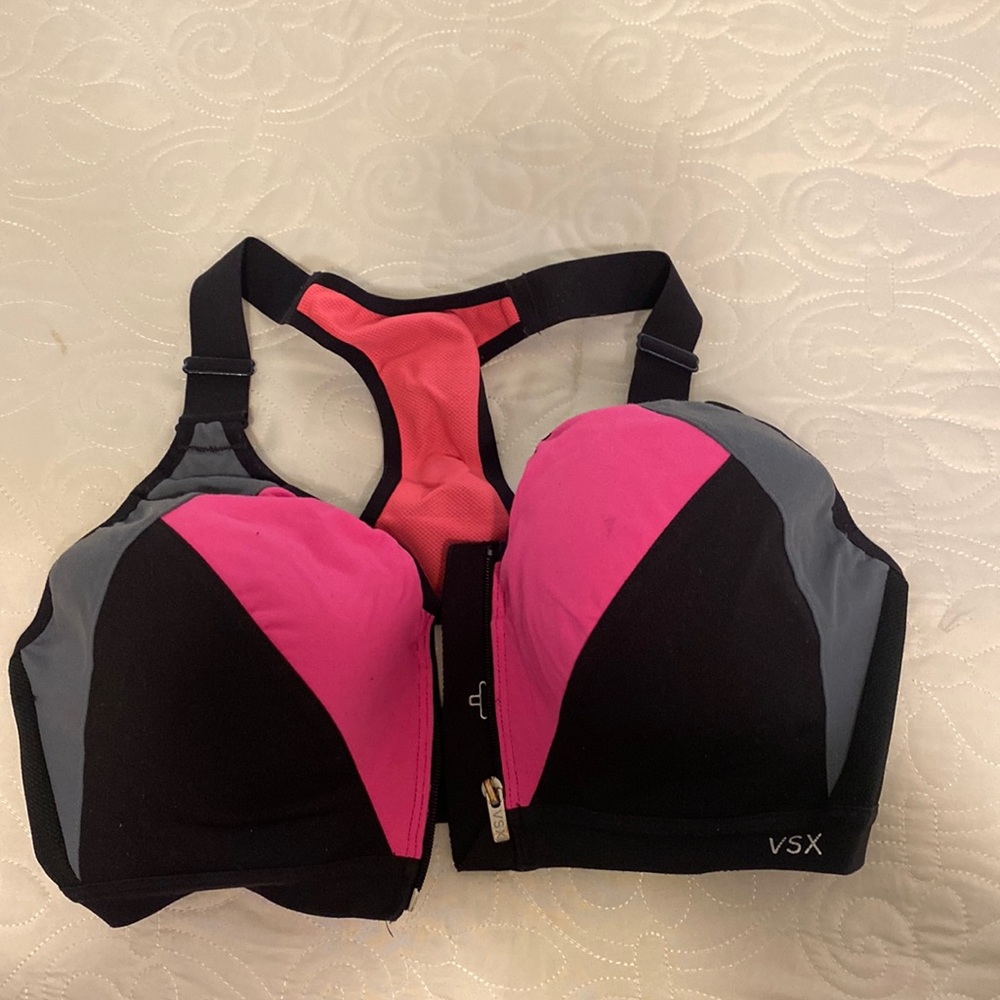 Victoria Secret VSX Sports Bra 36C.